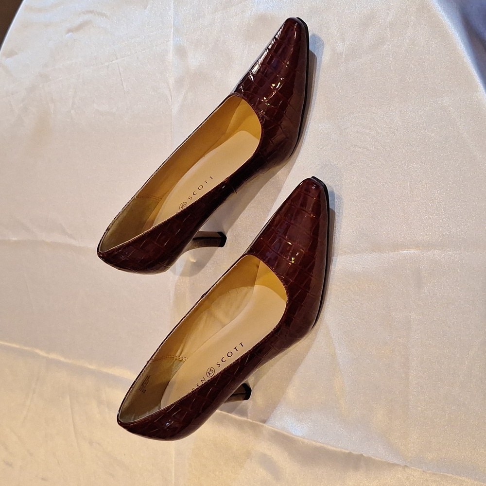 Ladies Shoes